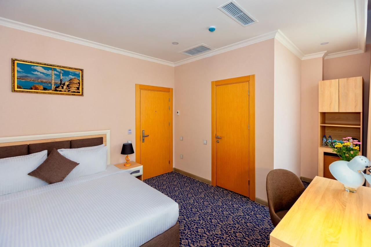 Metro City Hotel Baku Exterior foto